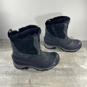 The North Face Chilkat III Waterproof Snow Winter Insulated Womens Boots Sz 8.5